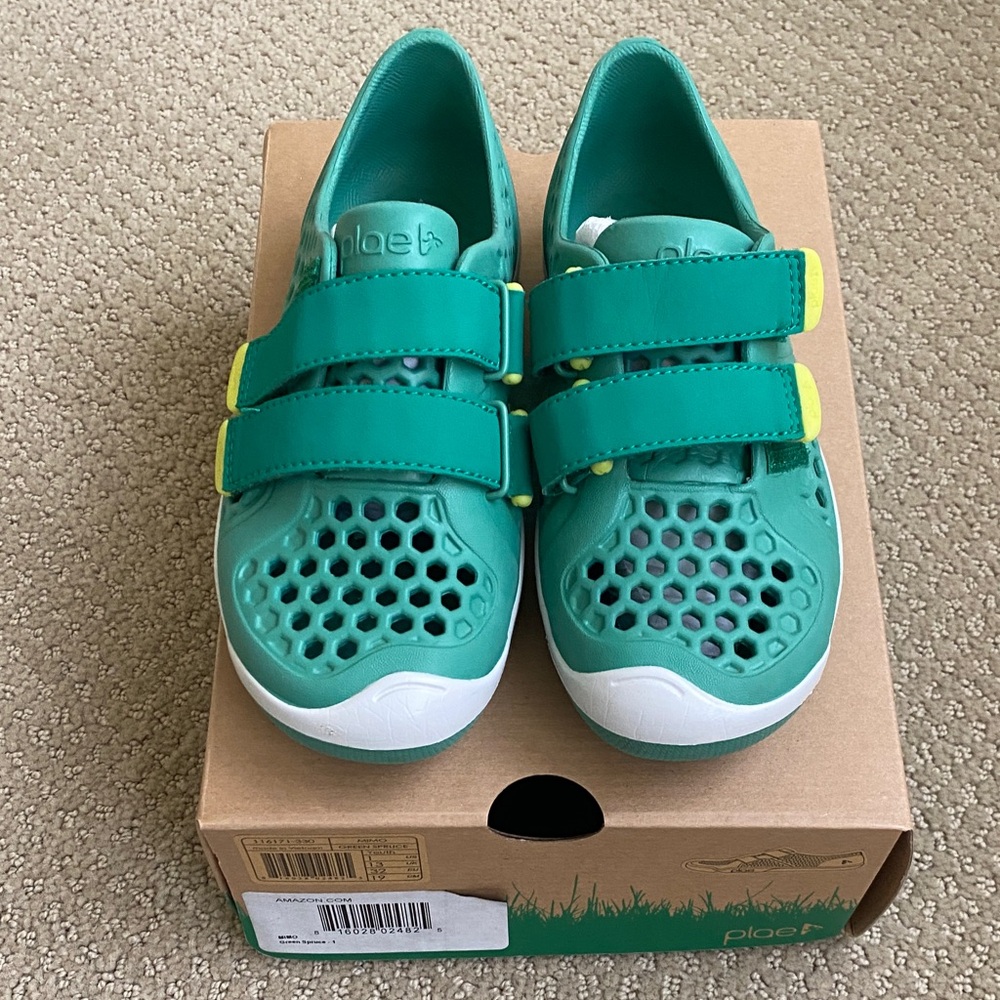 Plae summer shoes size 1